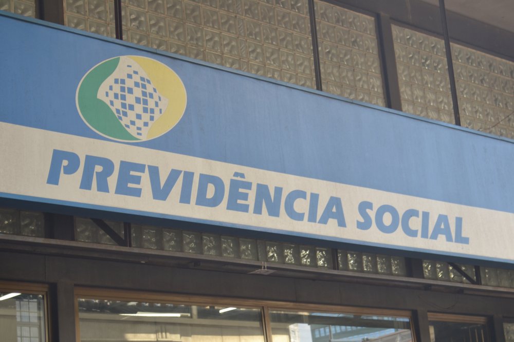Beneficiários que ganham acima do salário mínimo têm reajuste